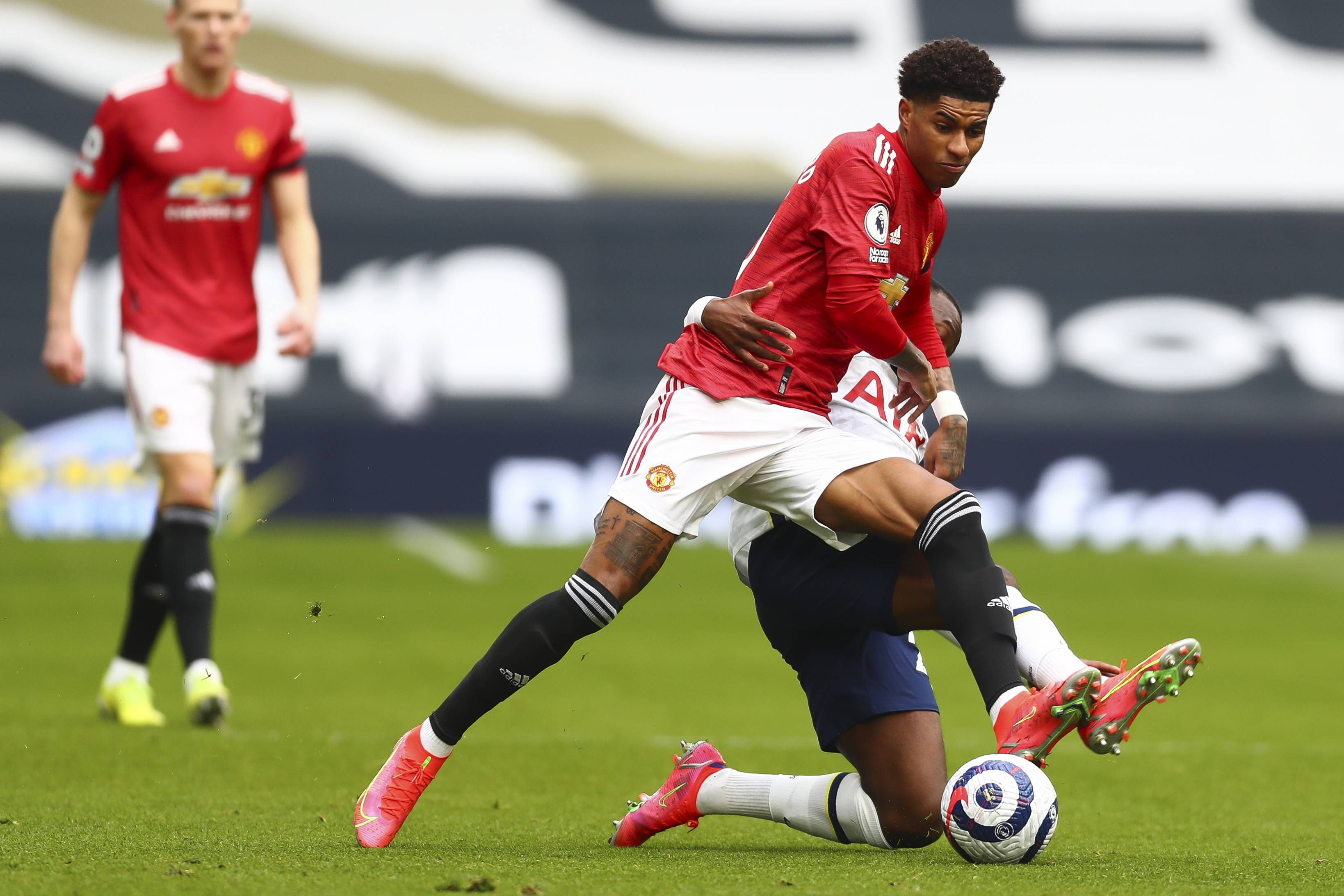 程中展现出 程中展现出