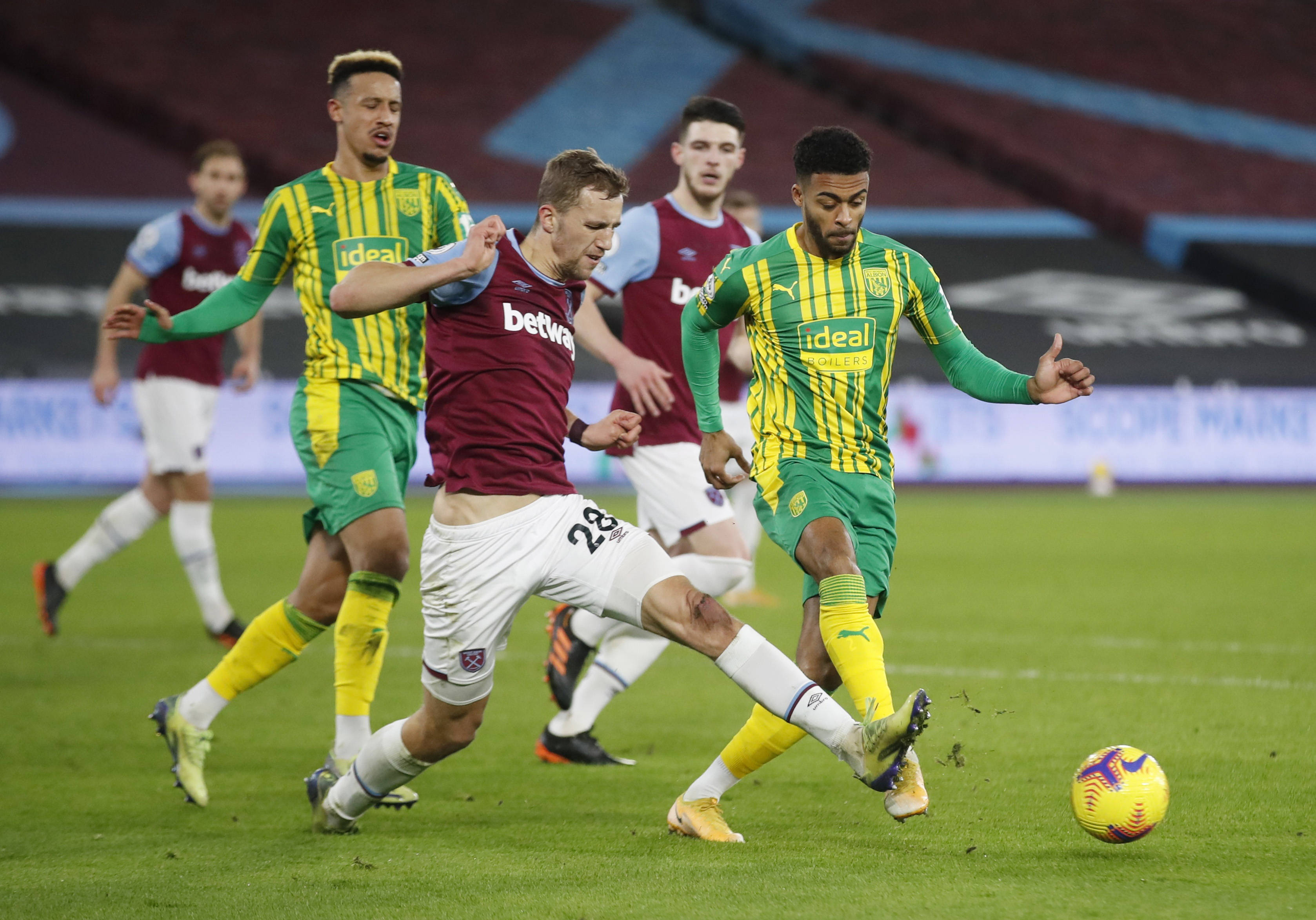 队陷入被动 队陷入被动